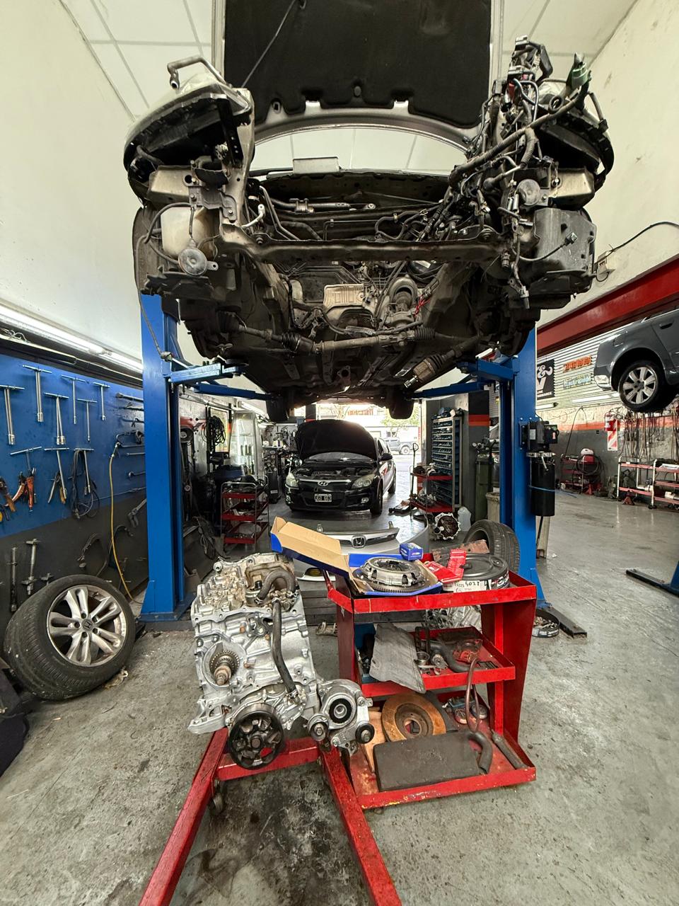 Vehículo en Elevador